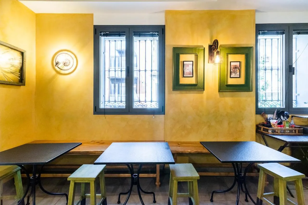 Hostel Carlota Braun グラナダ