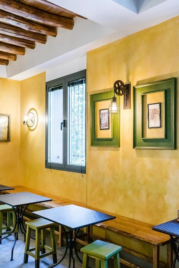 Hostel Carlota Braun グラナダ