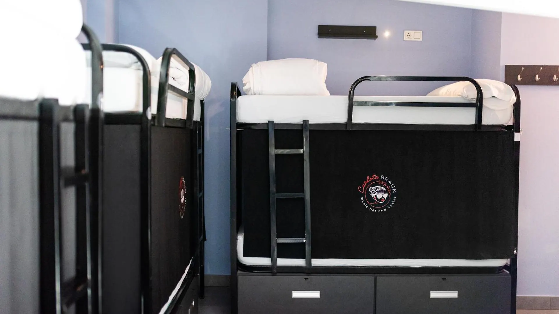 Hostel Carlota Braun グラナダ